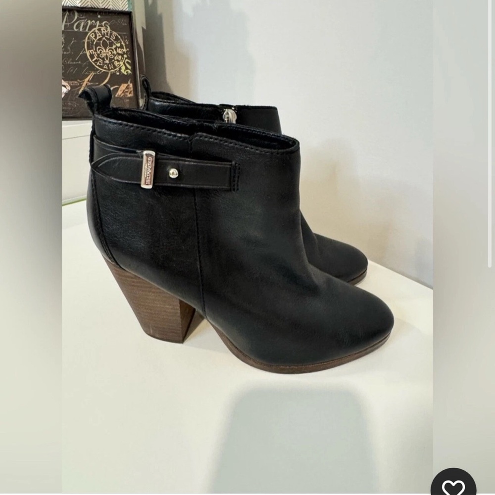 Coach Hewes Black Safari Leather Booties Women Size 8